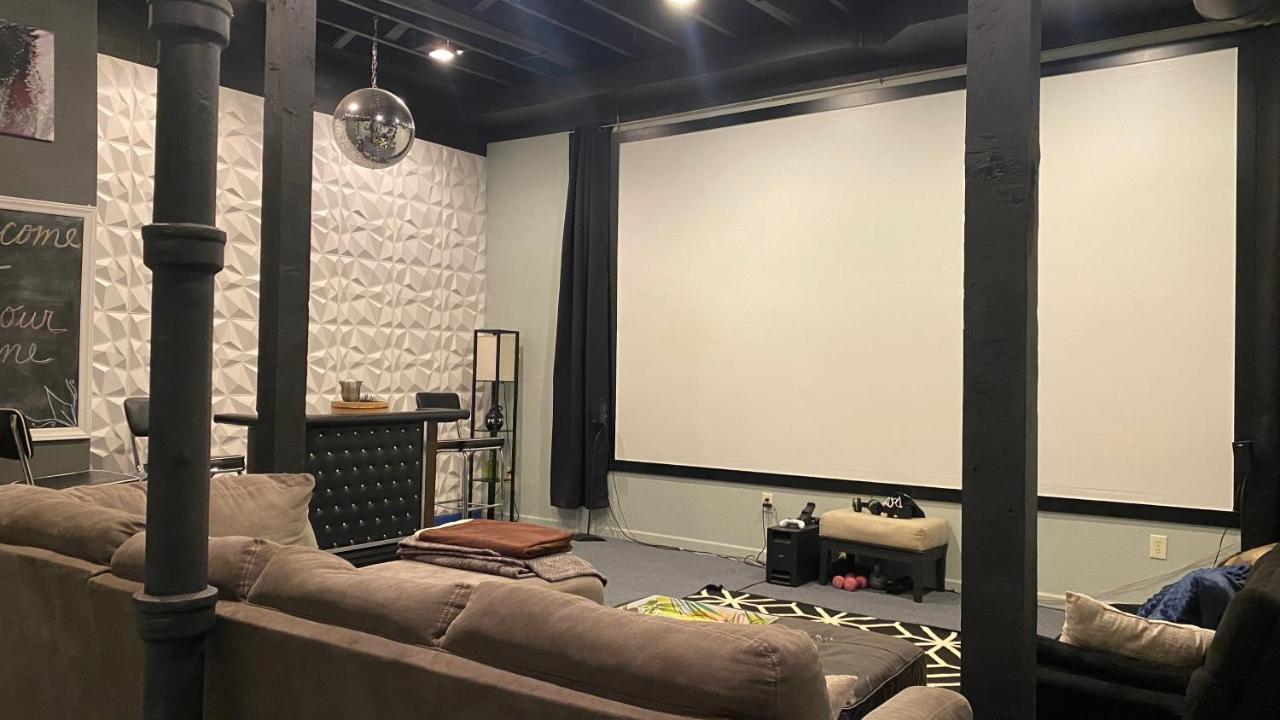 160Inch Home Movie Theater- Great For Movie Night! Omaha Esterno foto